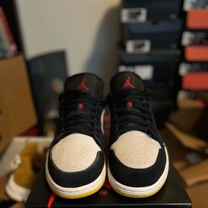 Air Jordan 1 Low University Gold (2019) Size 13